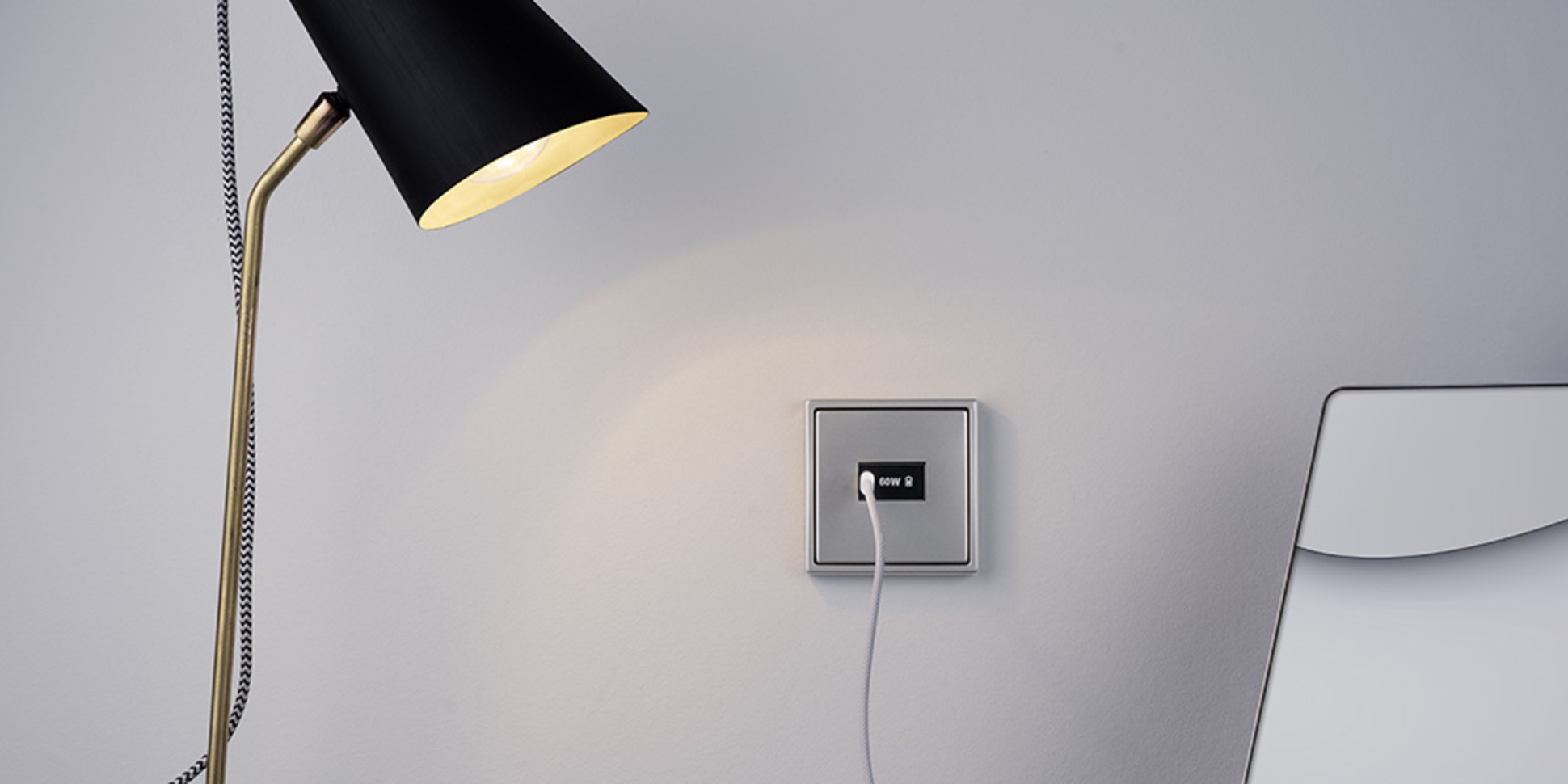 Ladegerät USB PD 60 bei GSB Elektrotechnik GmbH in Stuttgart