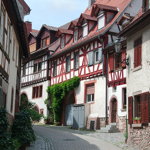 Altbau­sanierung bei GSB Elektrotechnik GmbH in Stuttgart