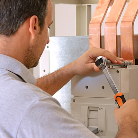 Nieder­spannungs­anlagen bei GSB Elektrotechnik GmbH in Stuttgart
